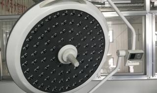 手术室里的灯为什么叫无影灯 手术室做手术的灯